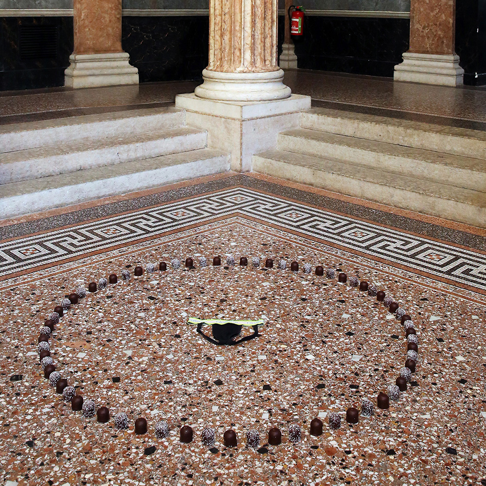 How to Mourn a Faggot in a Faggot Way?